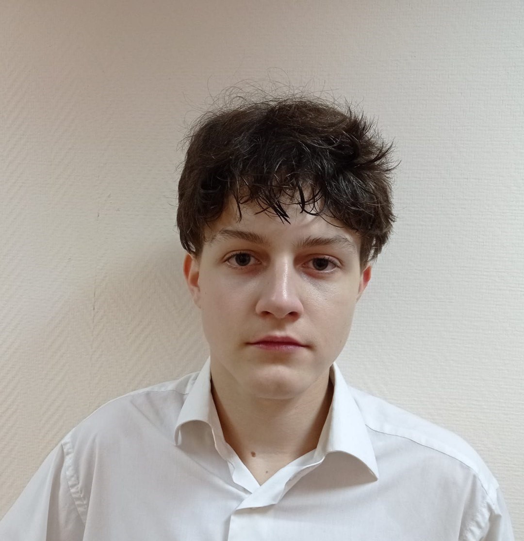 Решадов Руслан Деляверович